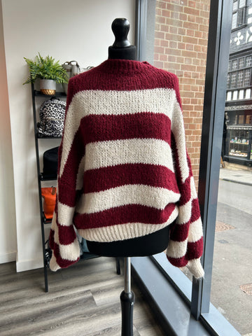 Slouchy Knit - Wine/Cream