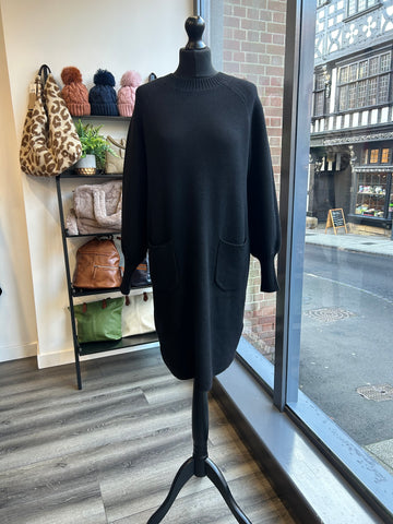 2 Pocket Knit Dress - Black