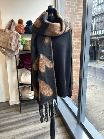 Chunky Heart Scarf - Black