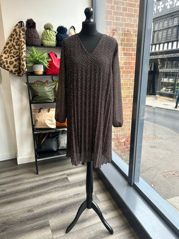 Pleated Polka Dot Dress - Chocolate