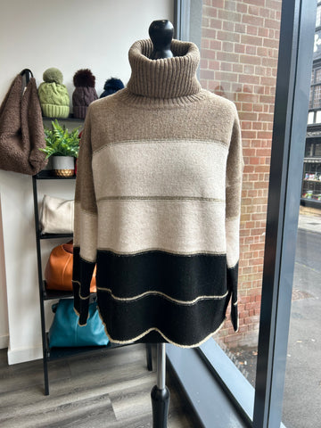 Boxy Roll Neck Jumper - Black